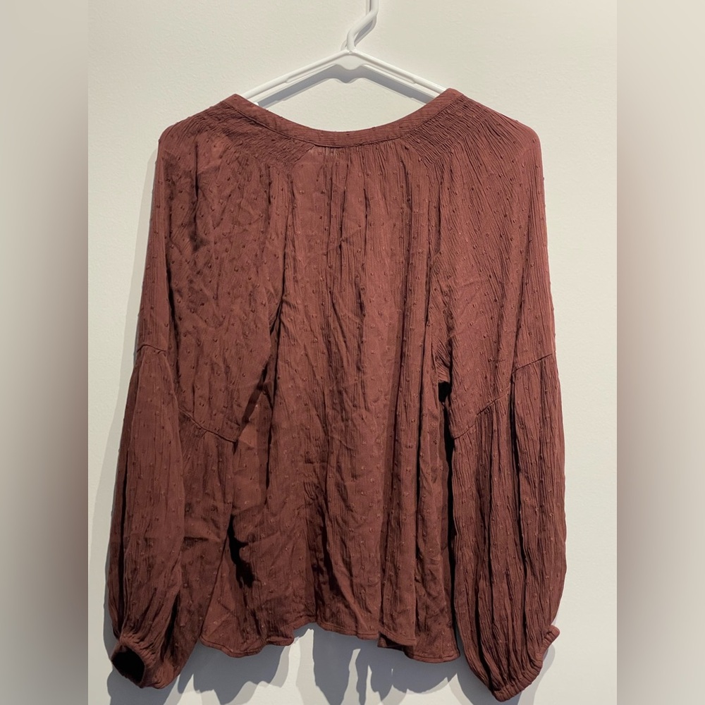 Women's Balloon Long Sleeve Button Down Blouse Burgundy/Brown Size Small NWT - Picture 3 of 3
